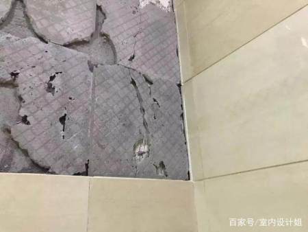家里的墙砖翘起来了怎么修补视频教学(家里的墙砖翘起来了怎么修补视频教学大全)
